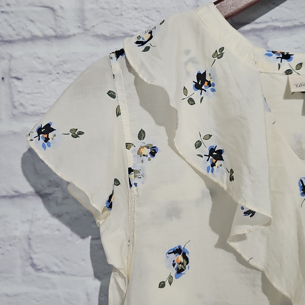 Universal Thread Cream Floral Ruffle Blouse - Picture 3 of 5